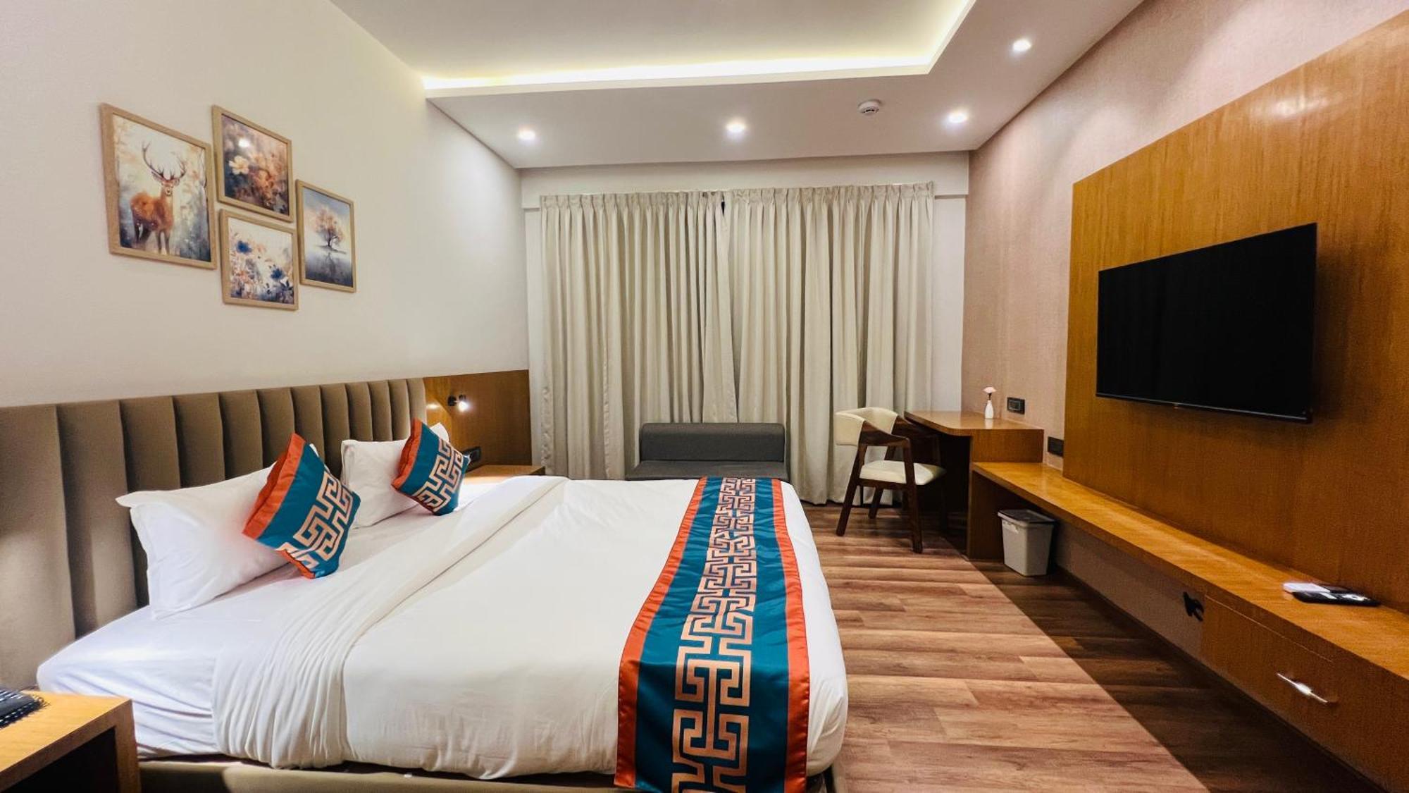Hotel Aashraya Dod Jala Exterior photo